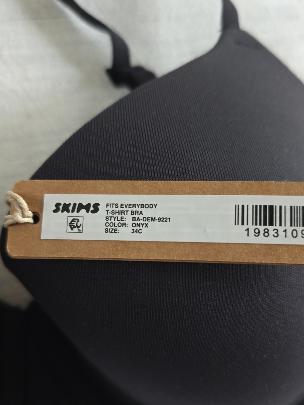 SKIMS Fits Everybody T-shirt Bra Size:34C Onyx - Picture 3 of 5